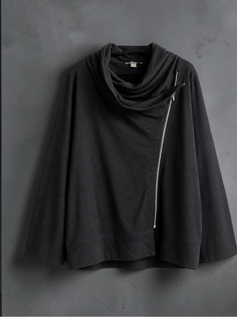 Black Asymmetric Zip up Cowl Neck Knit Heavy Top (like sweatshirt)silver zipper
